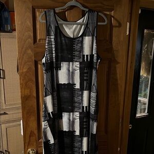 Black and White Geometric Women's Dress